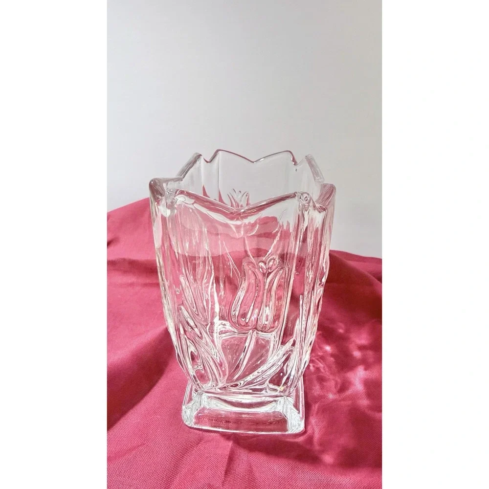 Vase Studio Crystal Collection Fine Clear Glass Bud Vase 4 1/2 in Flowers Tulips